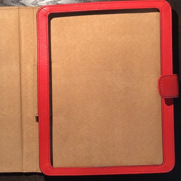 EUC Genuine Red Leather Fossil IPad Case - Picture 4 of 6